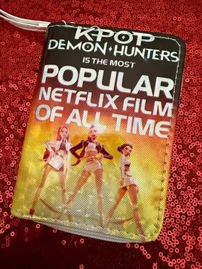 KPOP DEMON HUNTERS WALLET